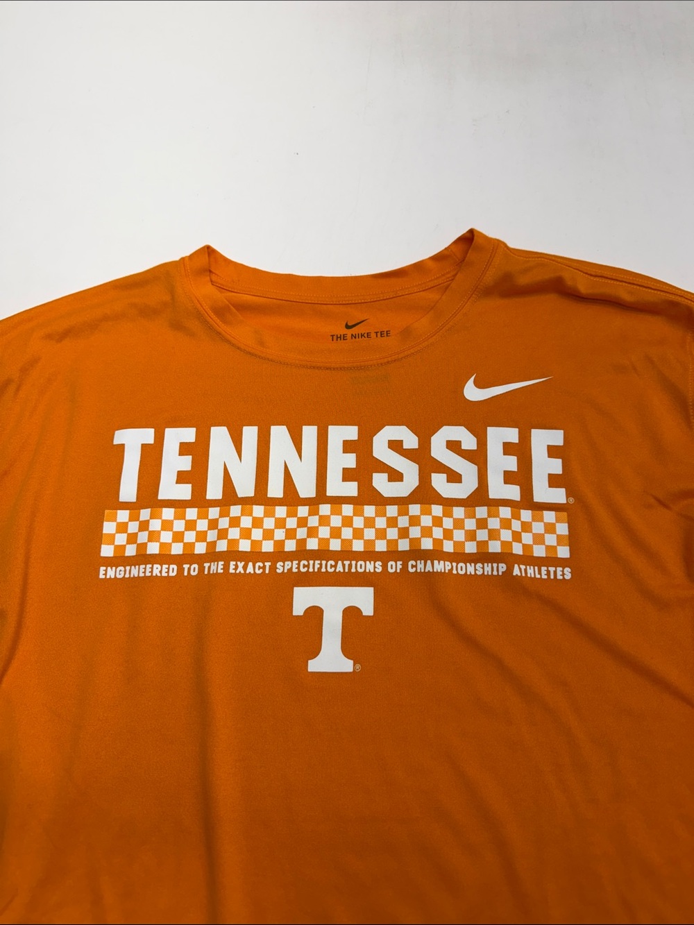 TENNESSEE / NIKE Men’s XXL Orange Long Sleeve T-shirt